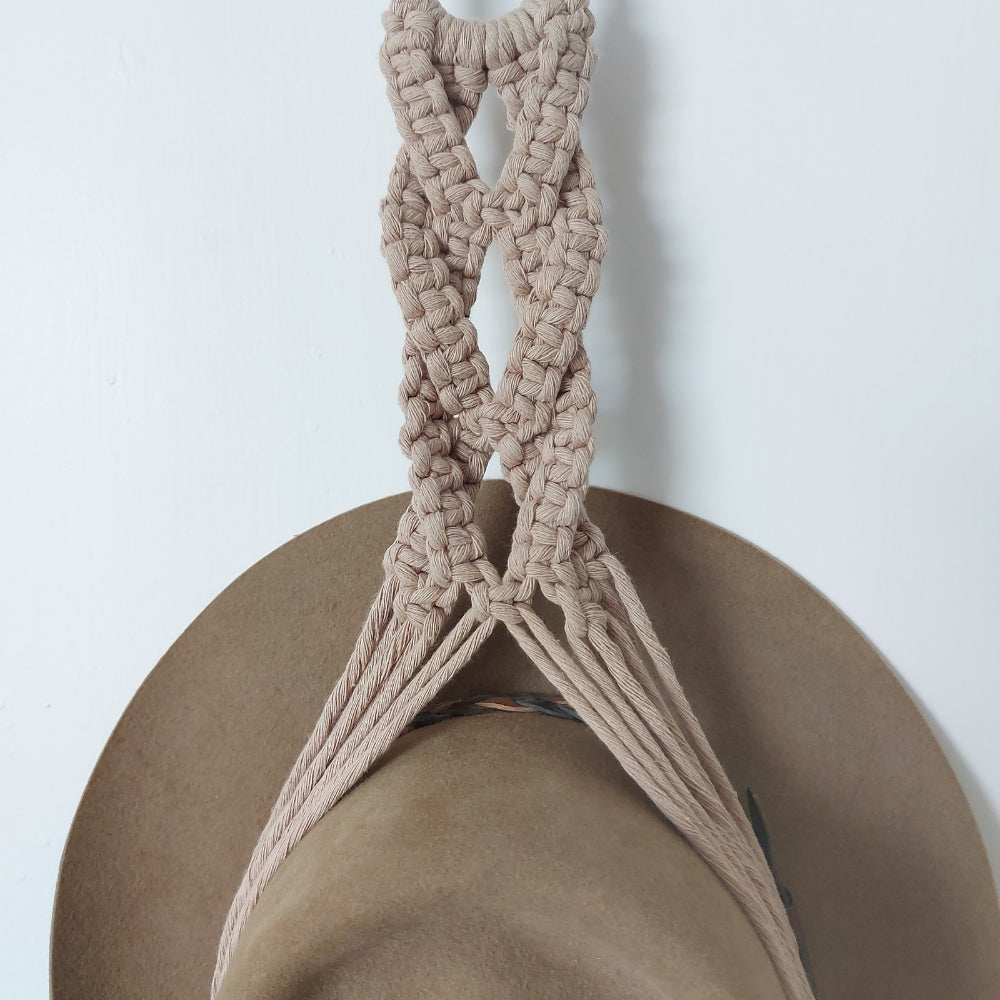 macrame-hat-hanger