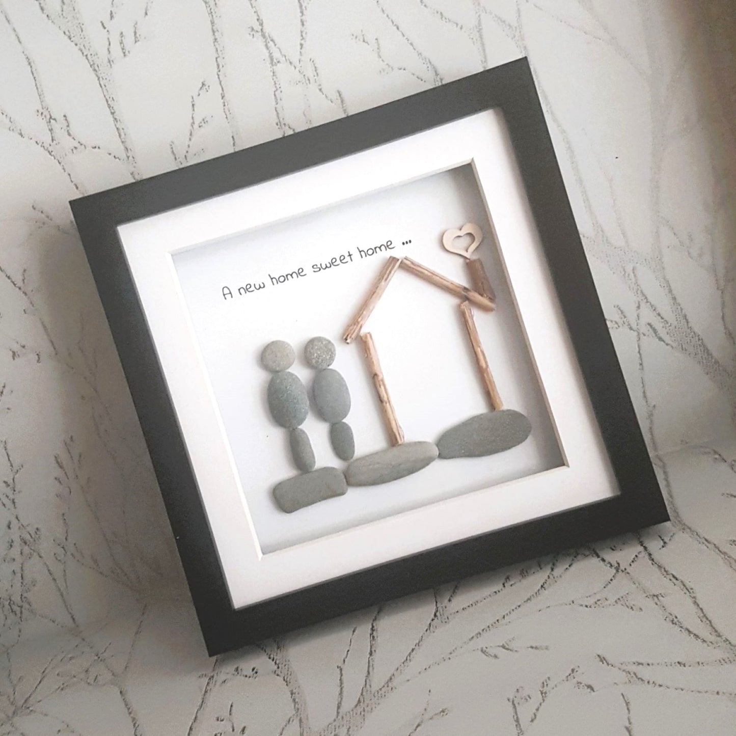 home-pebble-art