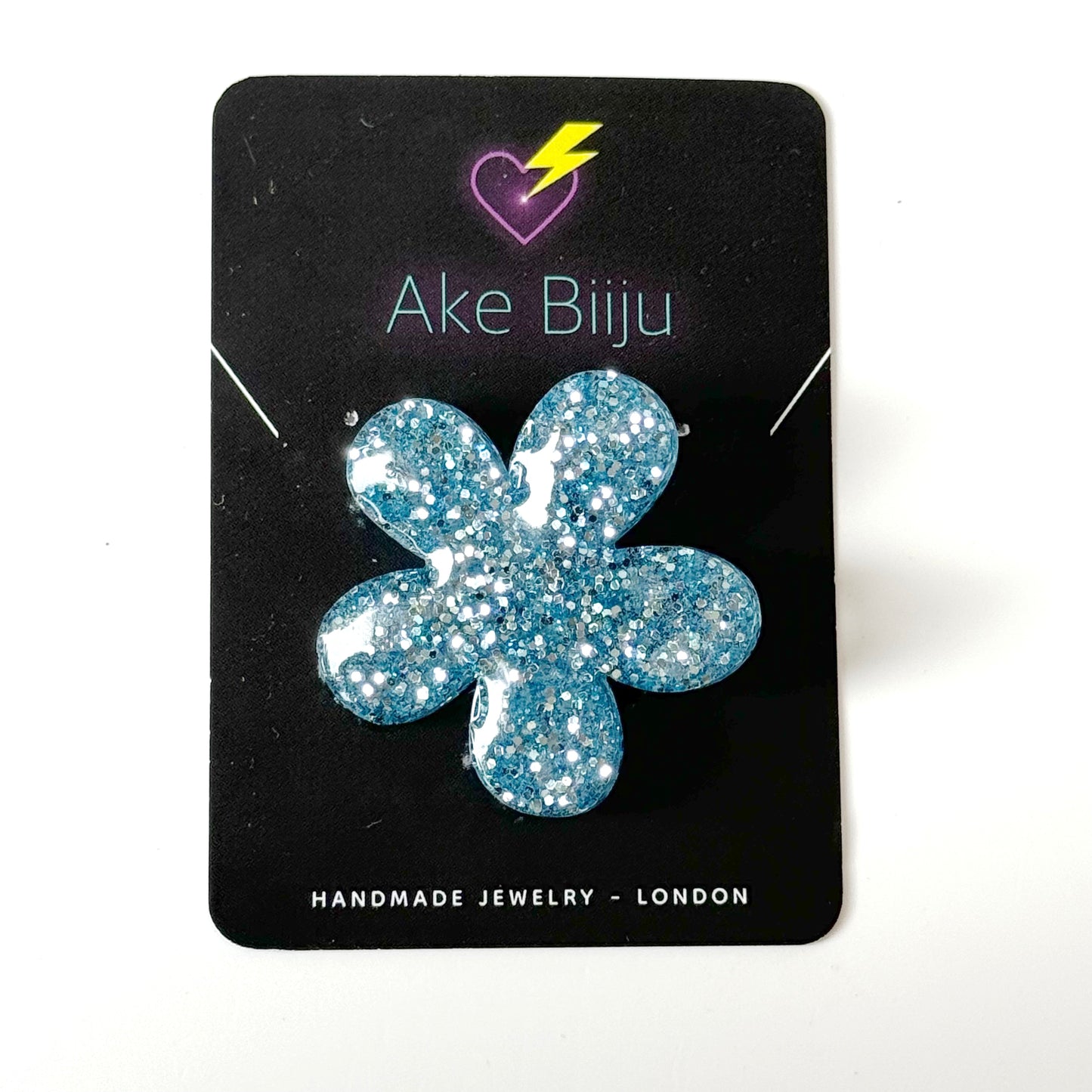 turquoise flower resin brooch