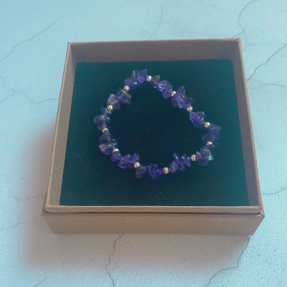 purple-gemstone-bracelet