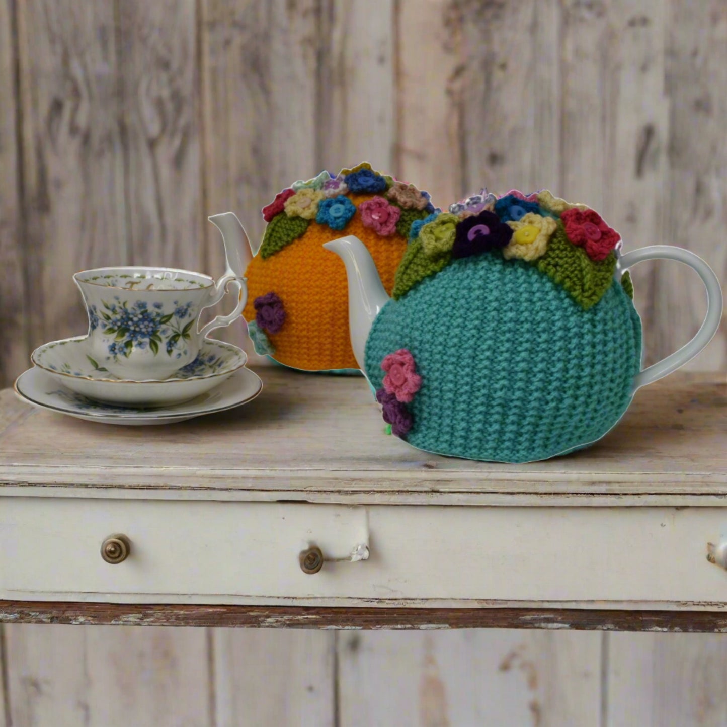 large knitted tea cosy