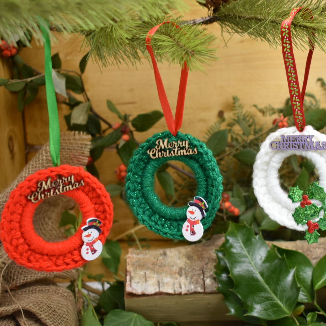 Mini Christmas Wreaths - Mini Wreaths – Beautifully Handmade UK