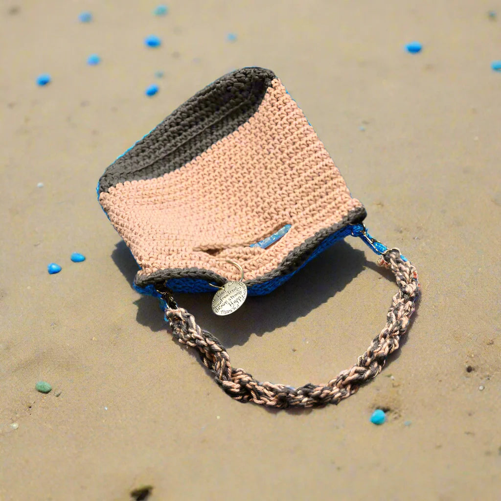 mini crochet bag