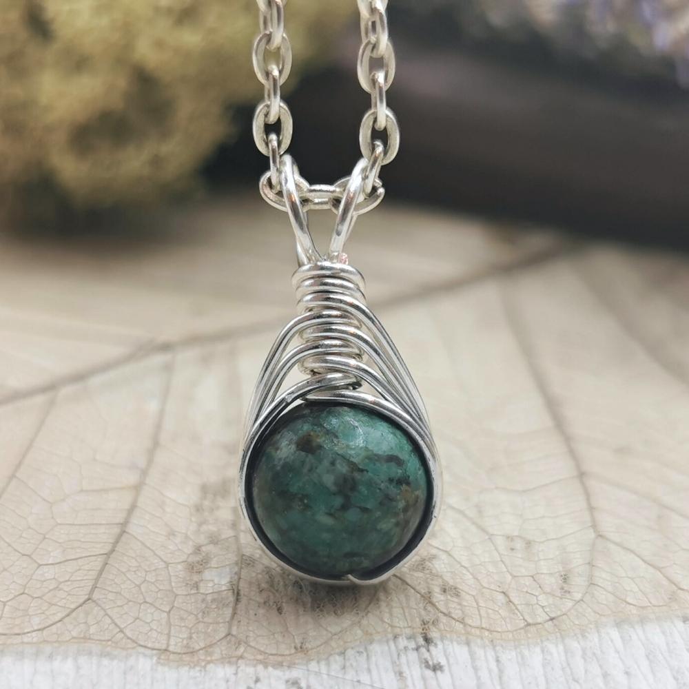 birthstone-necklace-for-wife