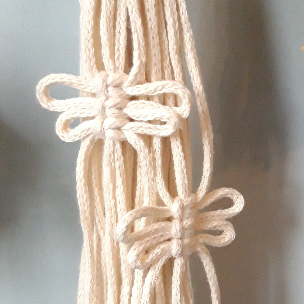 hanging-plant-holder