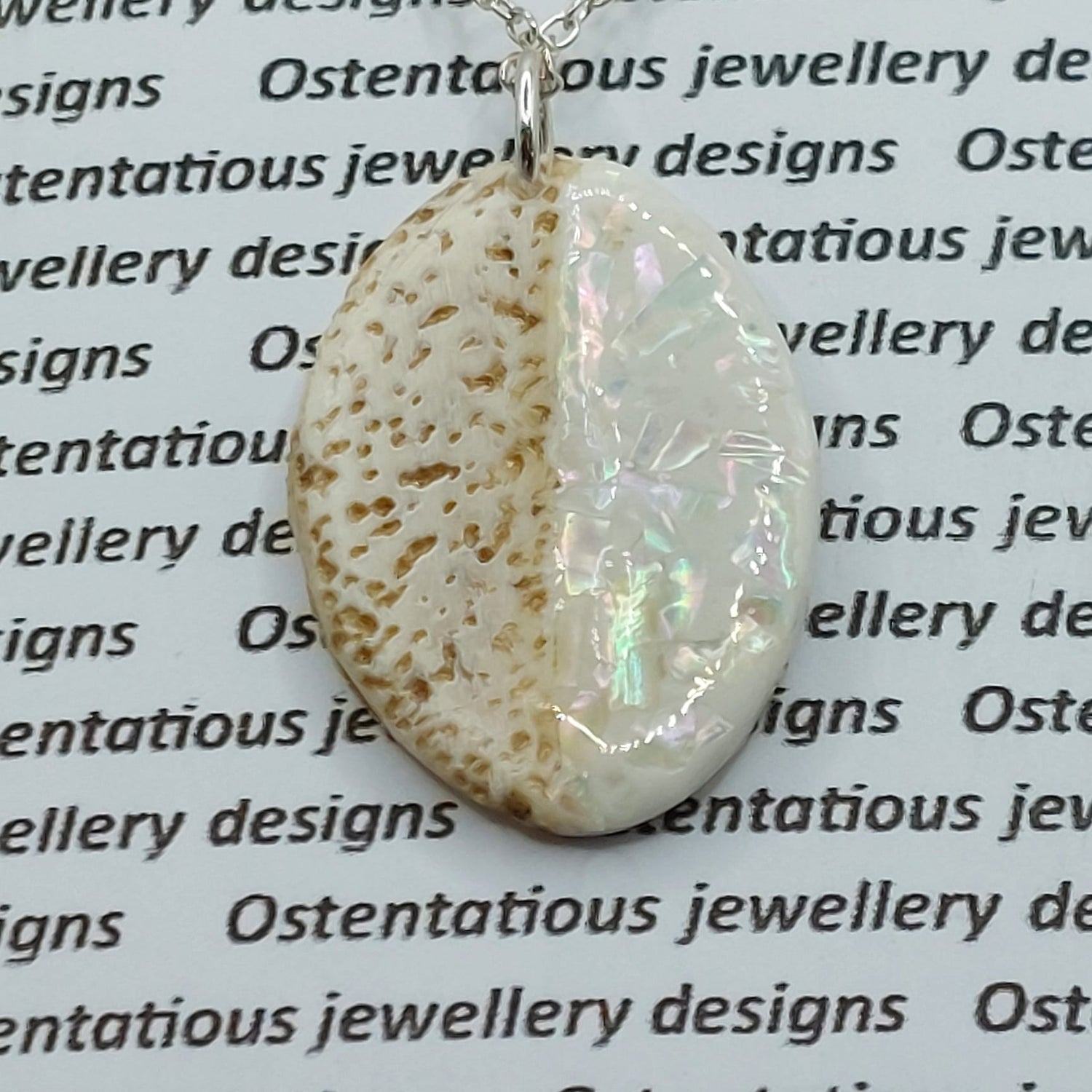 mother-of-pearl-jewellery
