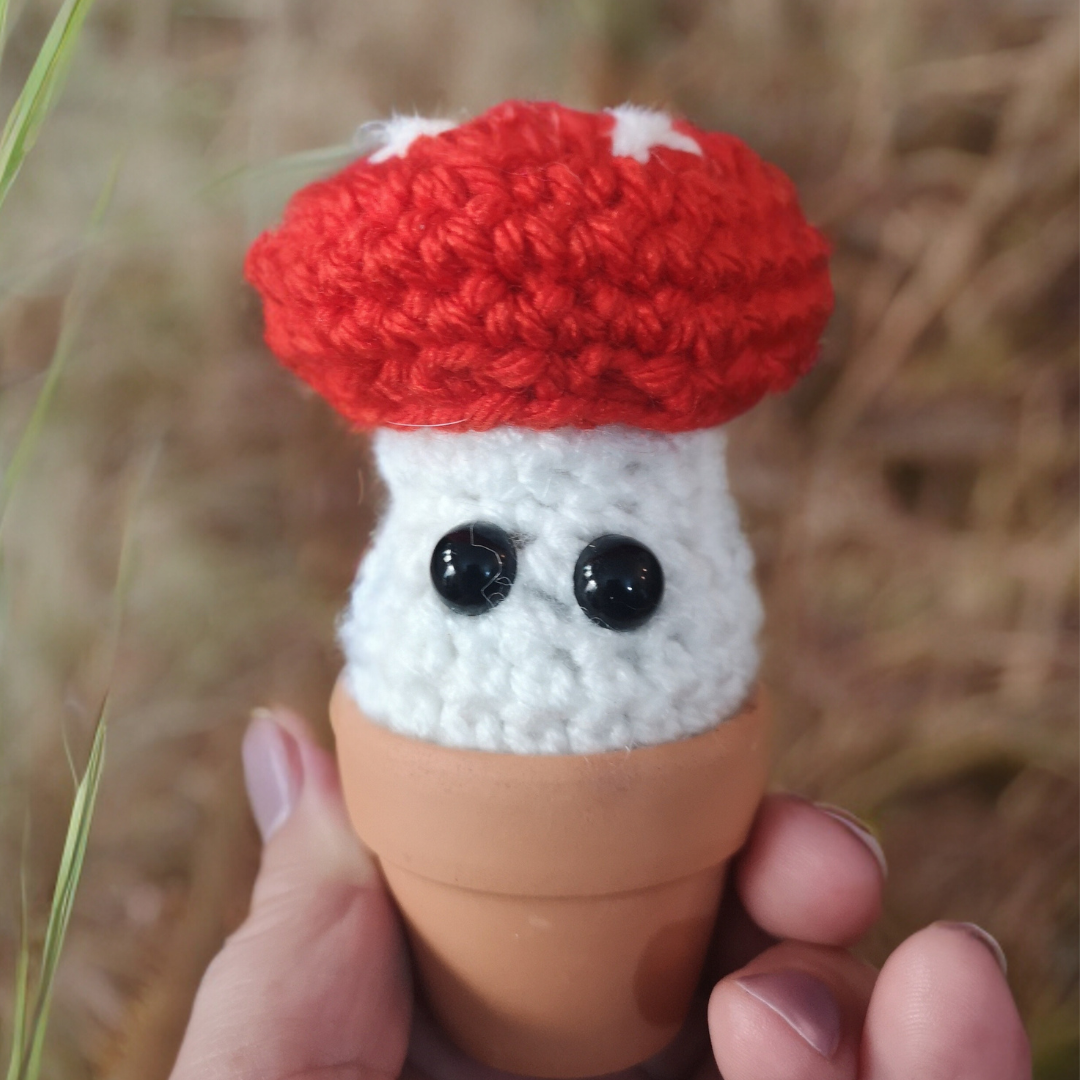 crochet-mini-cactus