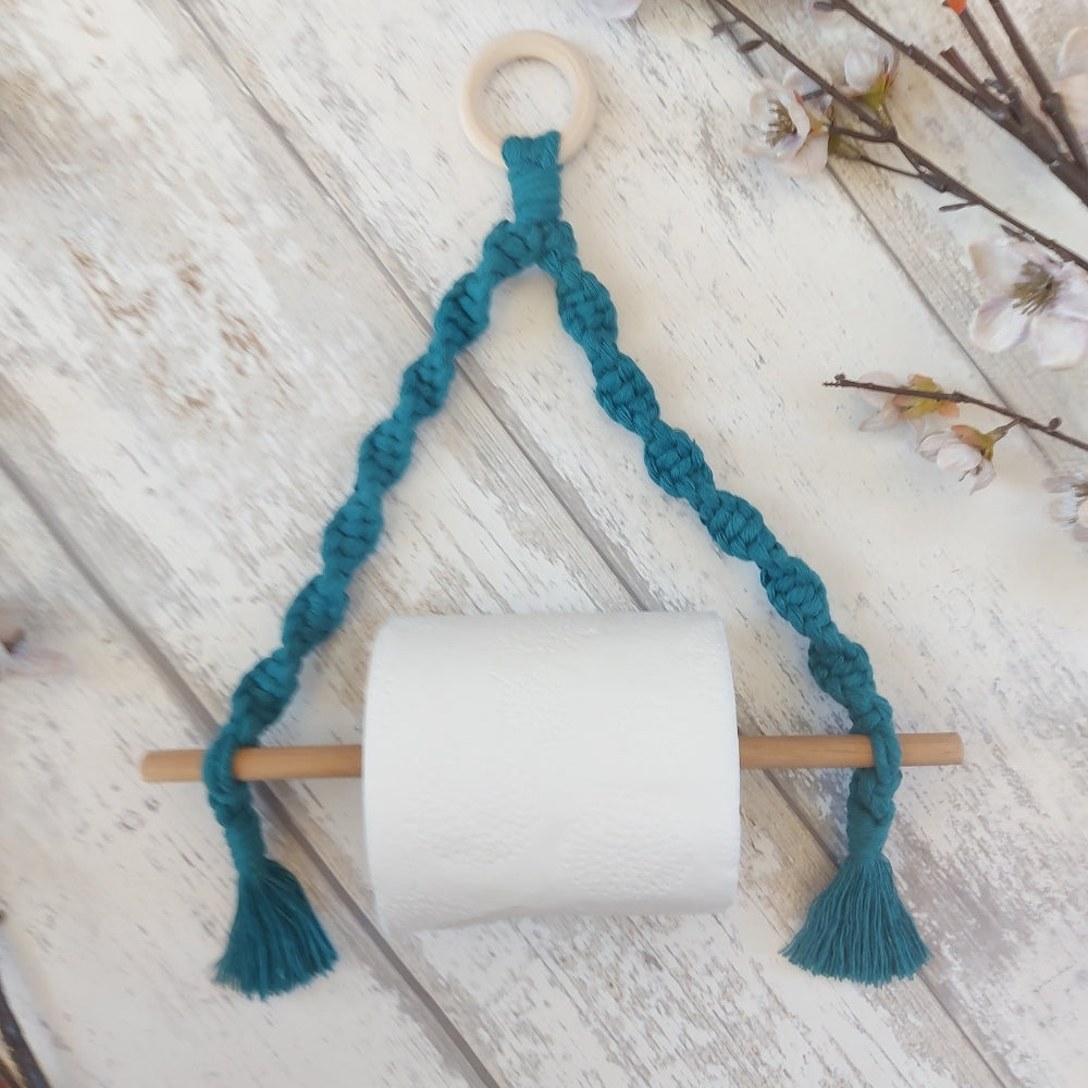 macrame-toilet-roll-holder