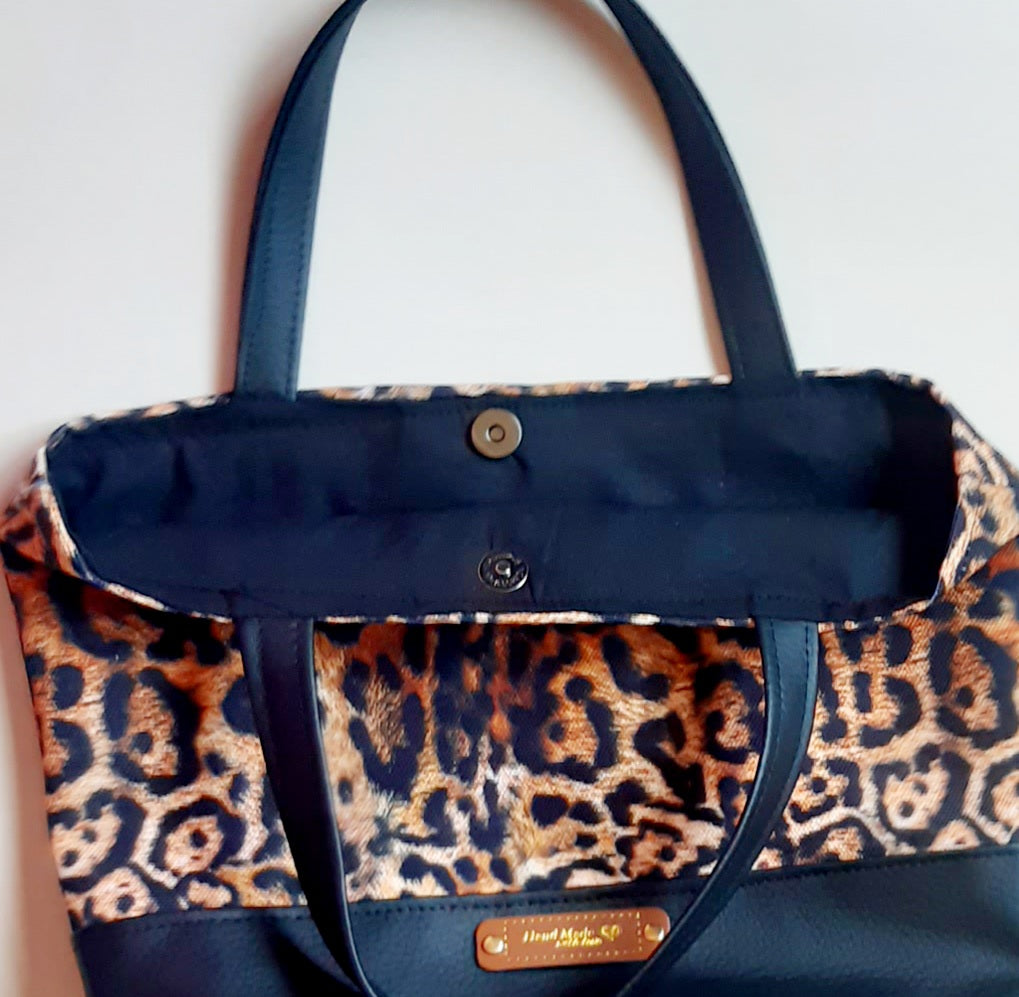 small-faux-leather-handbag