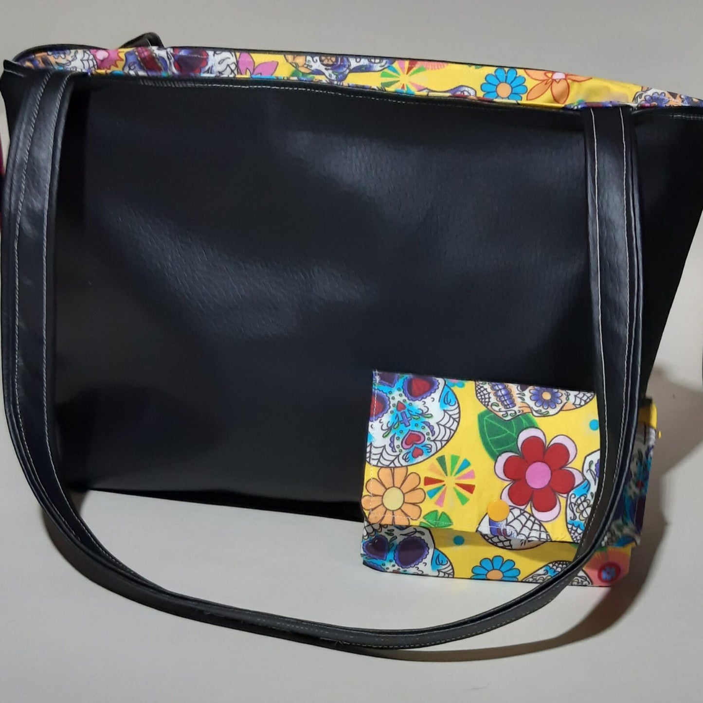 skull-handbag