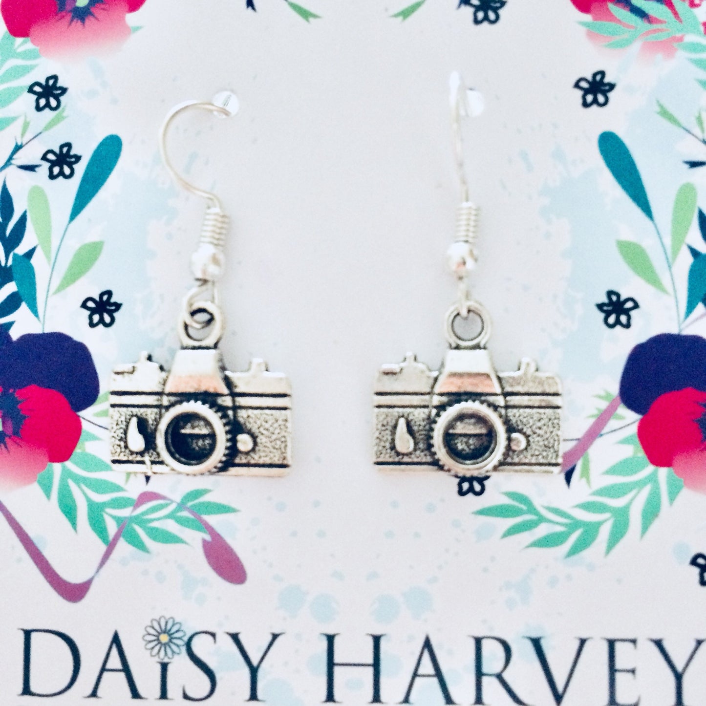 Camera Earrings, Photography Jewellery, Fashion Jewelry, Photographer Jewelry, Photographers Travels, Camera Lover, Camera Related Gifts.