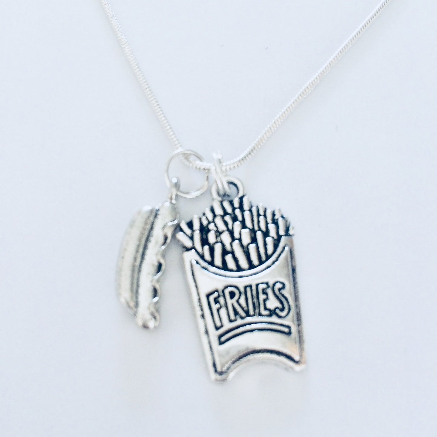 Hot Dog Necklace, Frankfurter Pendant, Junk Food Jewelry, Food Necklace, Junk Food Jewellery, Food Jewelry, Fun Gift Idea, Bratwurst Sausage