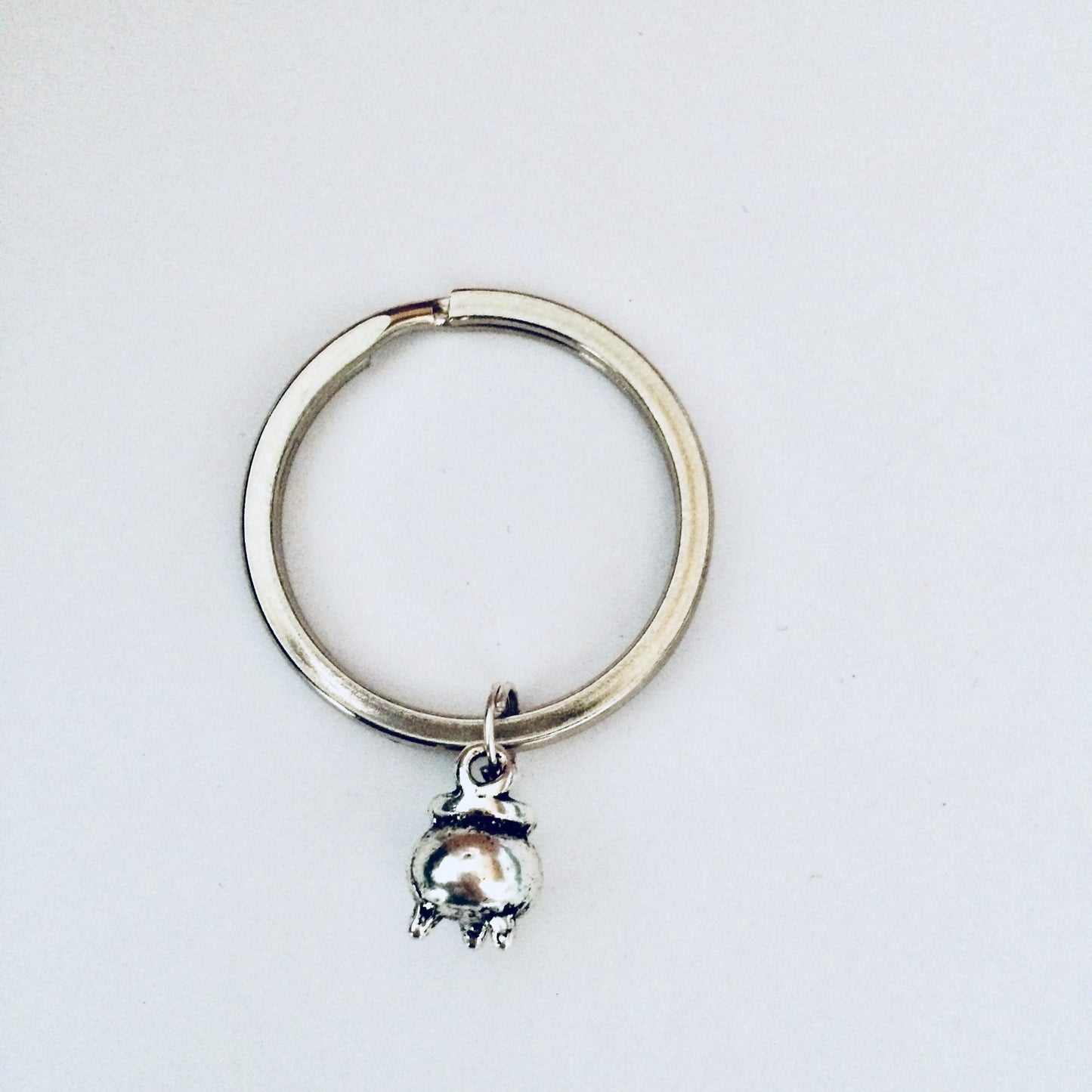 Cauldron Keychain, Wiccan Keyring, Pagan Gift, Witchy Keyring, Witchcraft Keychain, Witch Accessories, Halloween Keyring, Cauldron Gift.