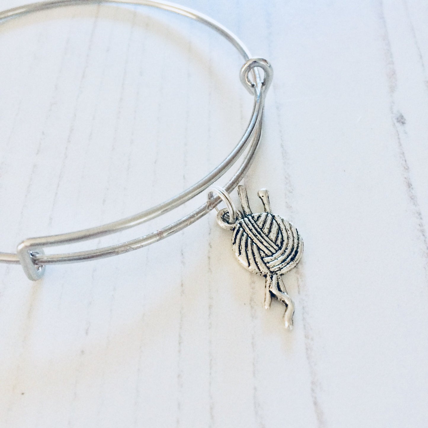 Knitting Jewellery, Knitting Bracelets, Knitting Needles Gifts, Knitters Jewelry, Yarn Jewellery, Knitting Needles Gifts, Hobby Gift ideas.