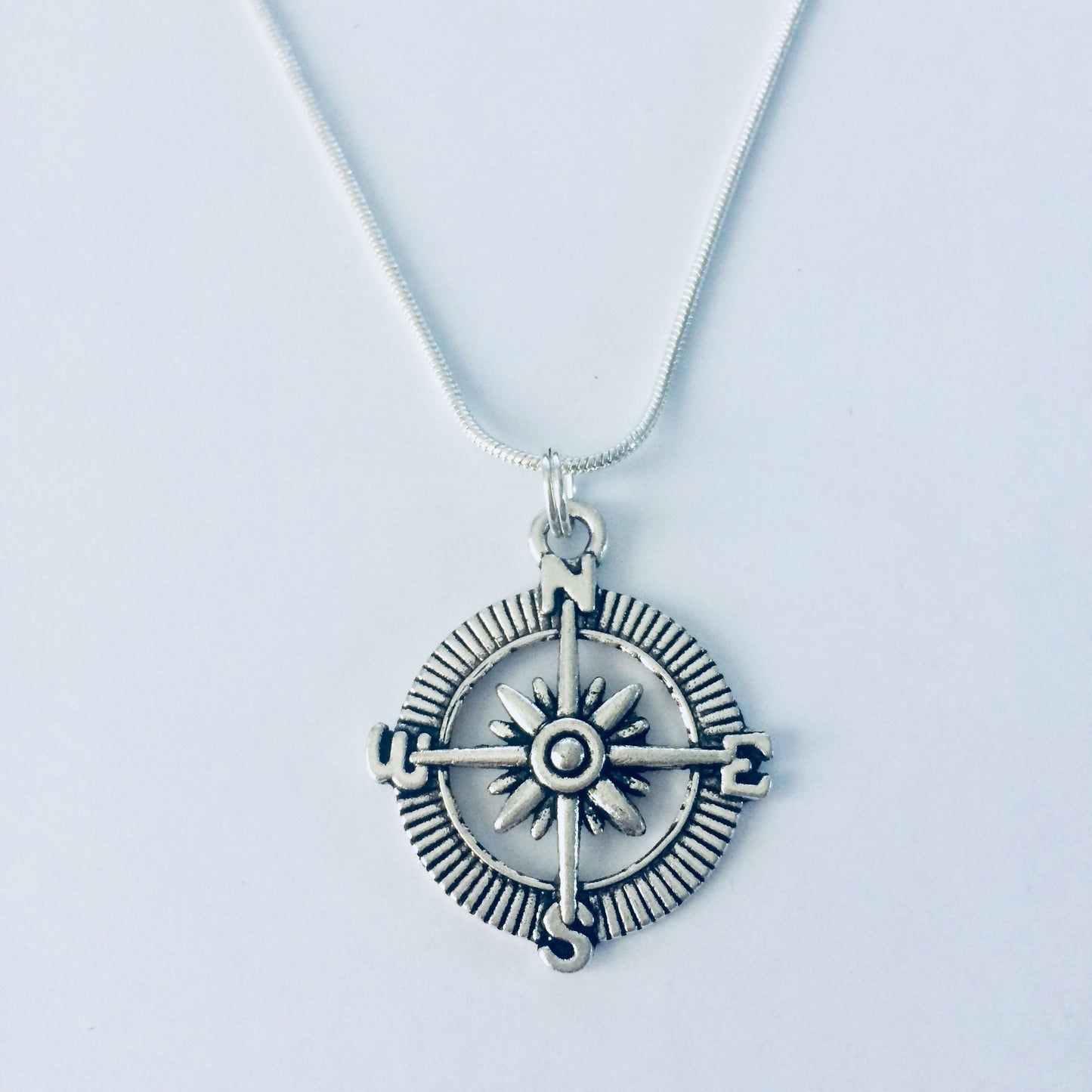 Compass Necklace, Travel Jewellery, Traveller Gift, Guidance Jewelry, Walker Gift, Navigation Necklace, Wanderer Gift Ideas, Hiking Gifts.