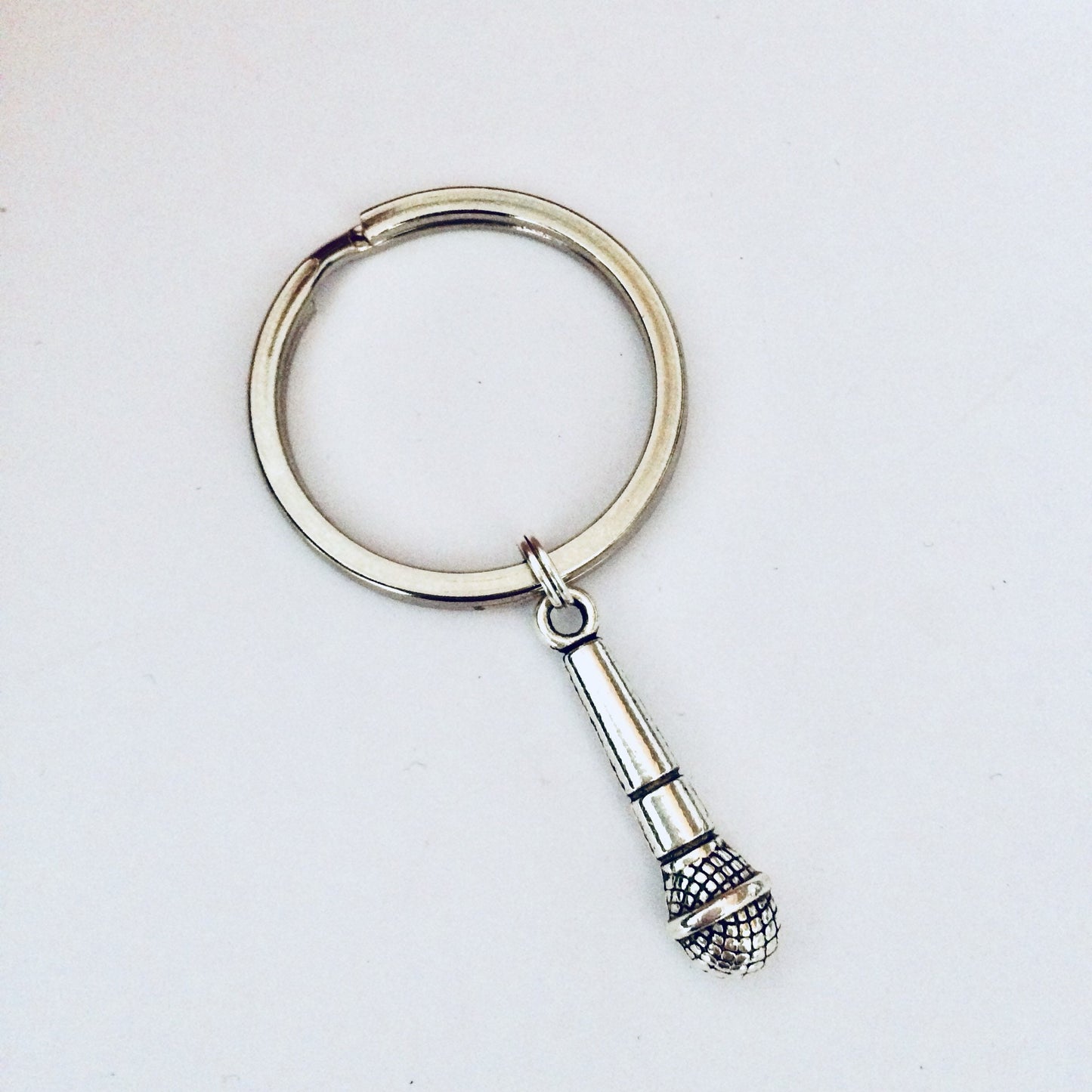 Microphone Keyring, Microphone Keychain, Gift For Singer, Musician Keyring, Karaoke Lover Gift, Singer Keychain Gift, Musician Gift Idea.