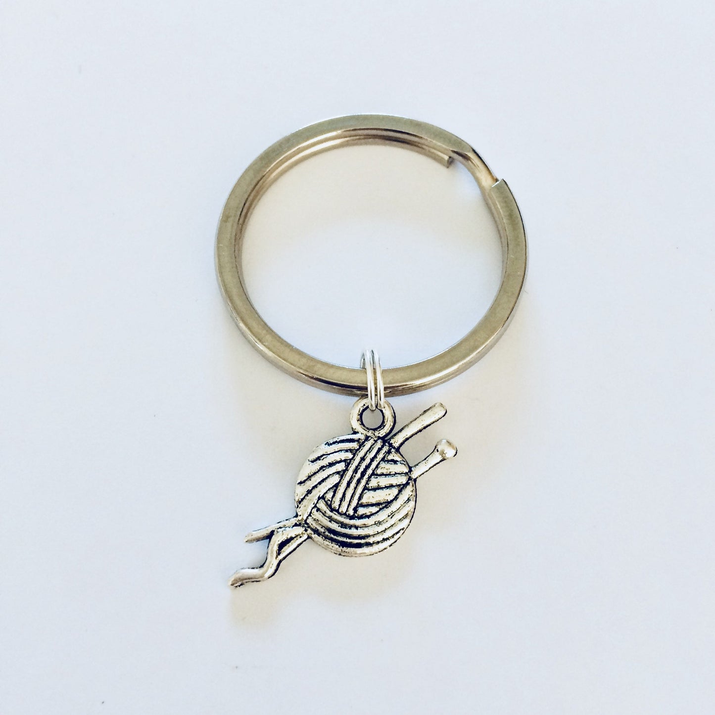 Knitting Gifts, Knitting Keychain, Knitting Needles Keyring, Knitters Gift, Yarn Gift Ideas, Yarn Keychain, Gift For Knitter, Hobby Gifts.