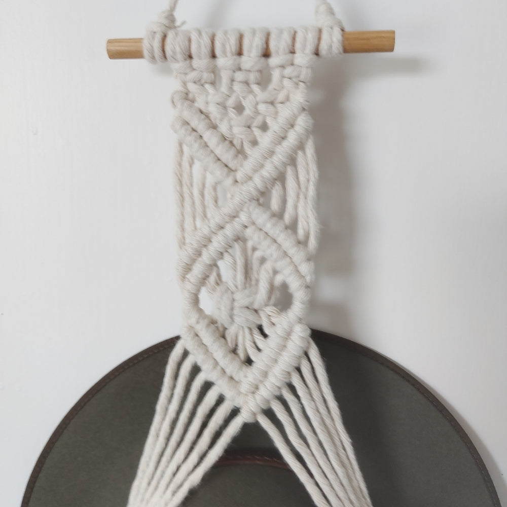 macrame-hat-hanger