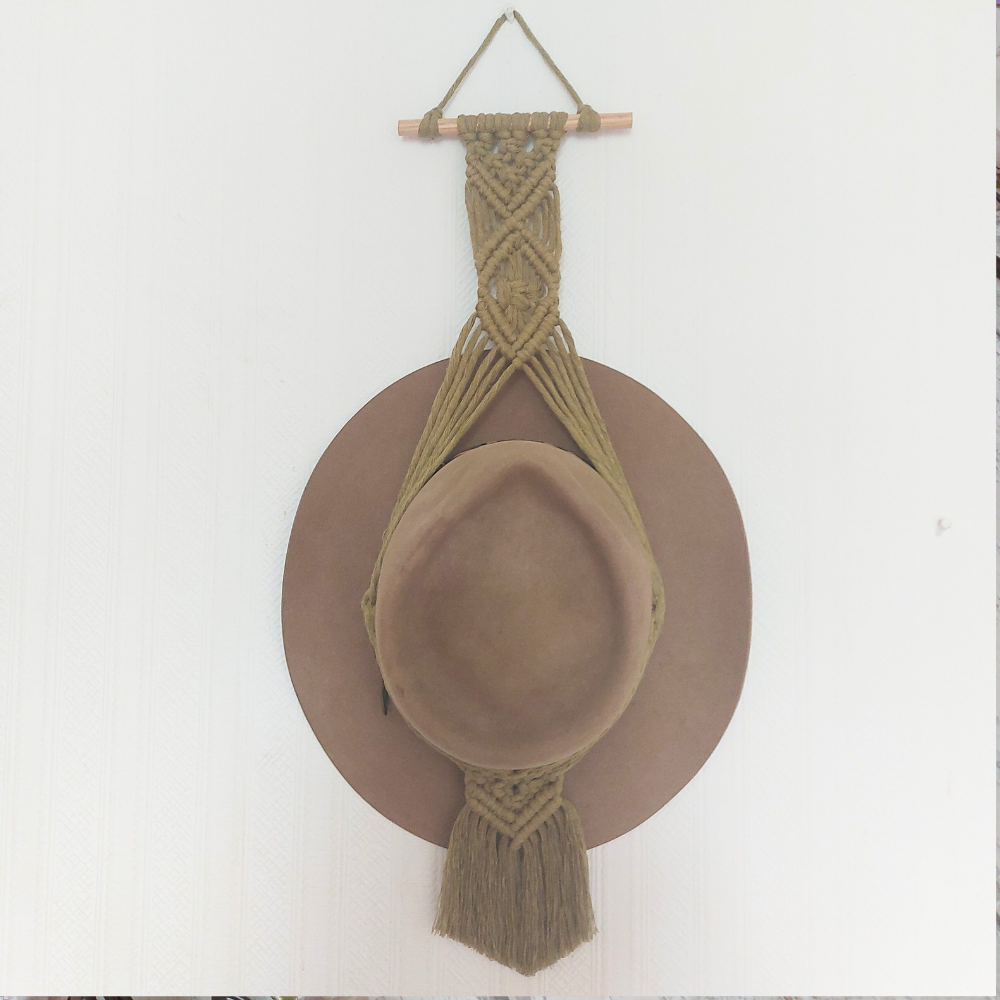 macrame-hat-hanger