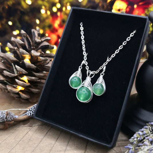 may-birthstone-christmas-gifts