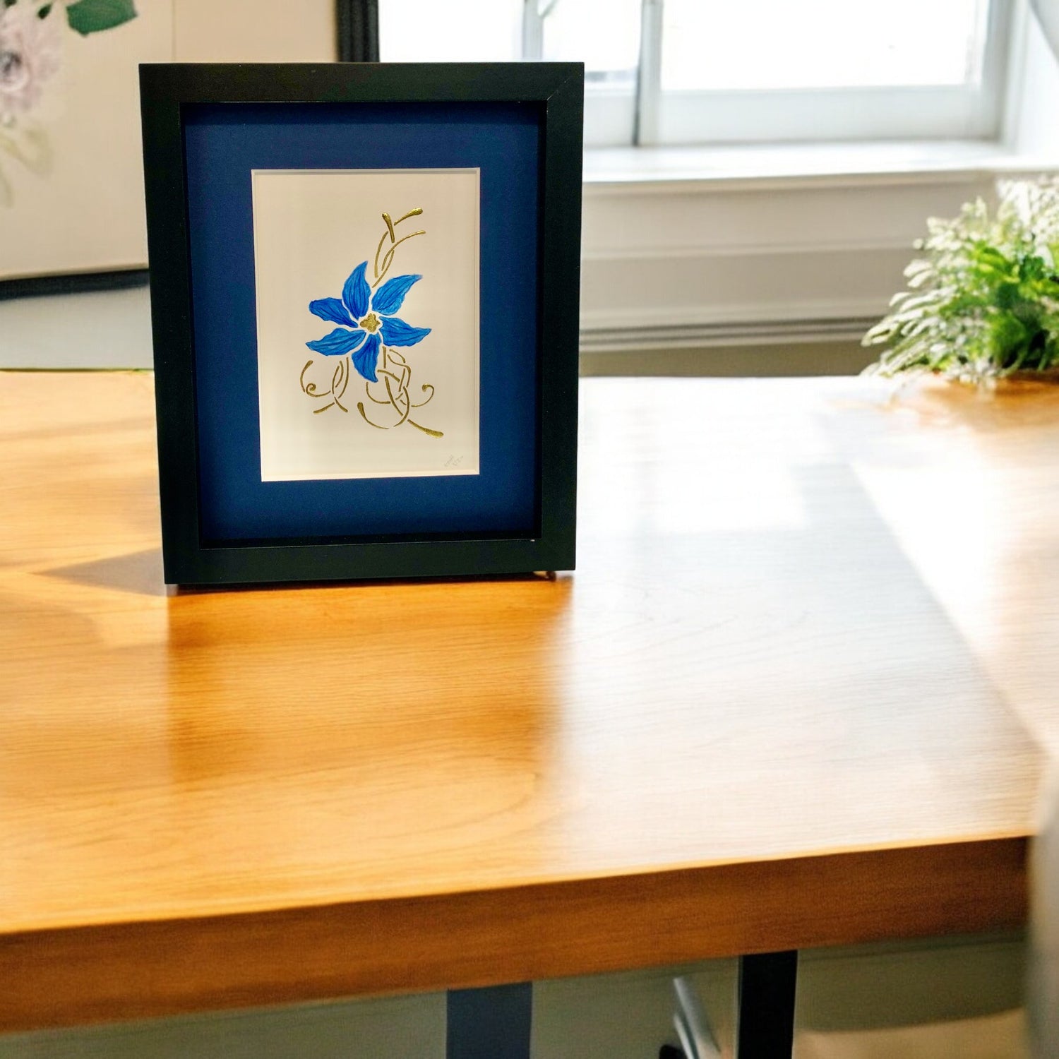 blue flower wall decor