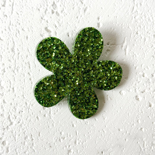 green flower resin brooch