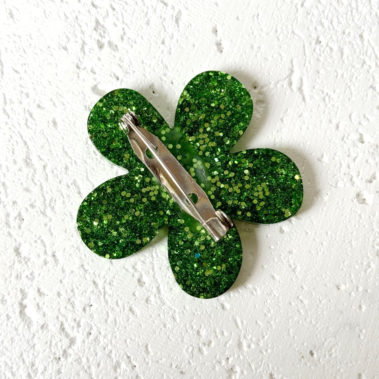 green flower resin brooch