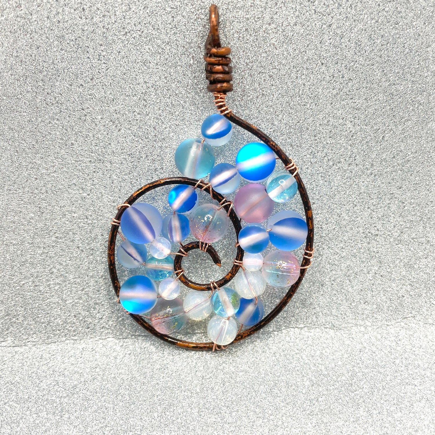 copper-wire-pendant