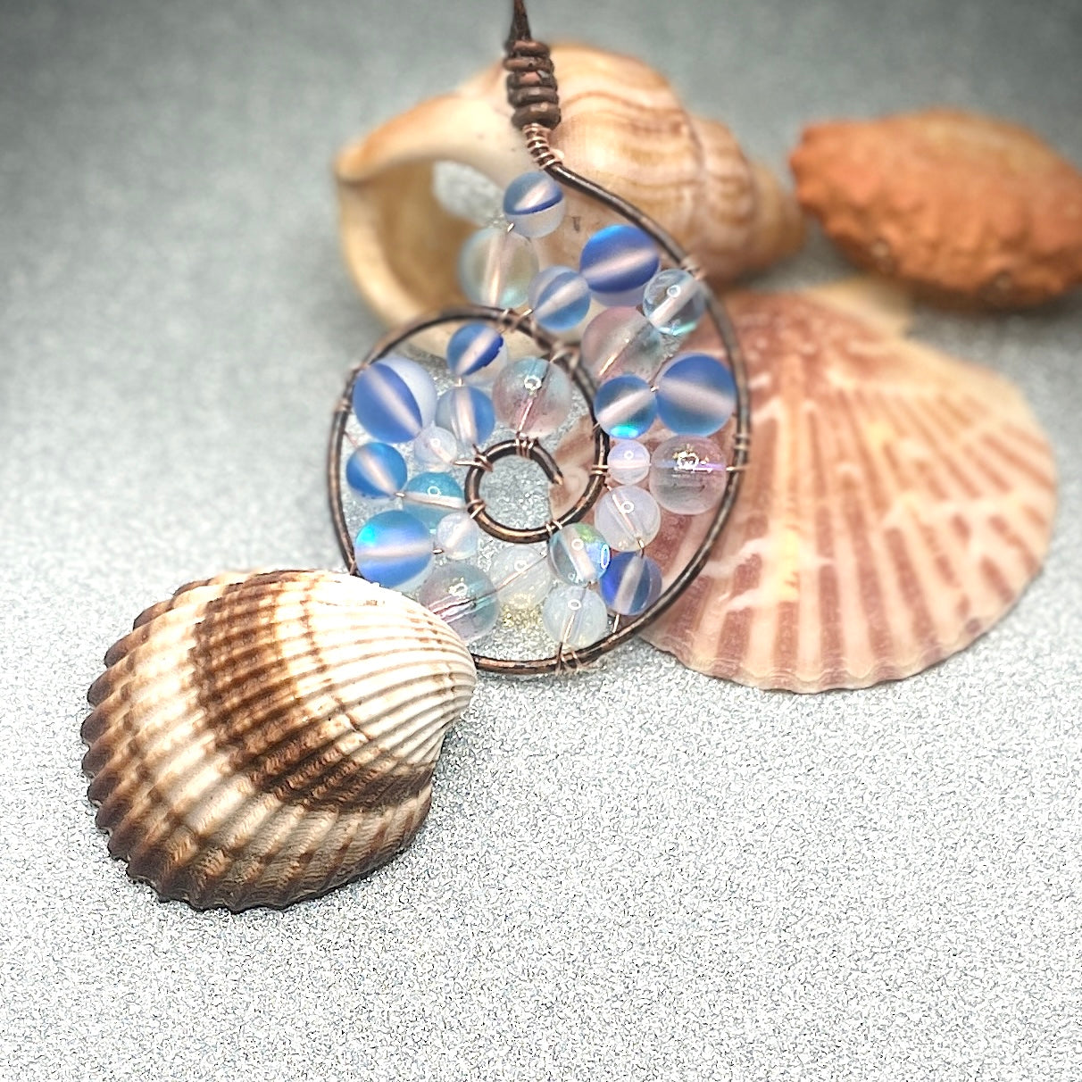 copper-wire-pendant