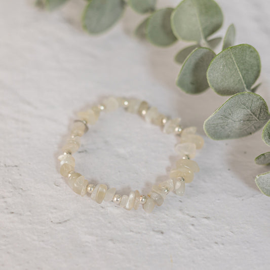 moonstone-gemstone-bracelet