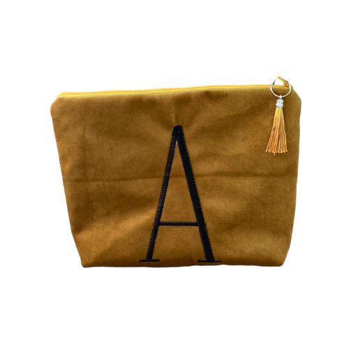 initial-clutch-bag