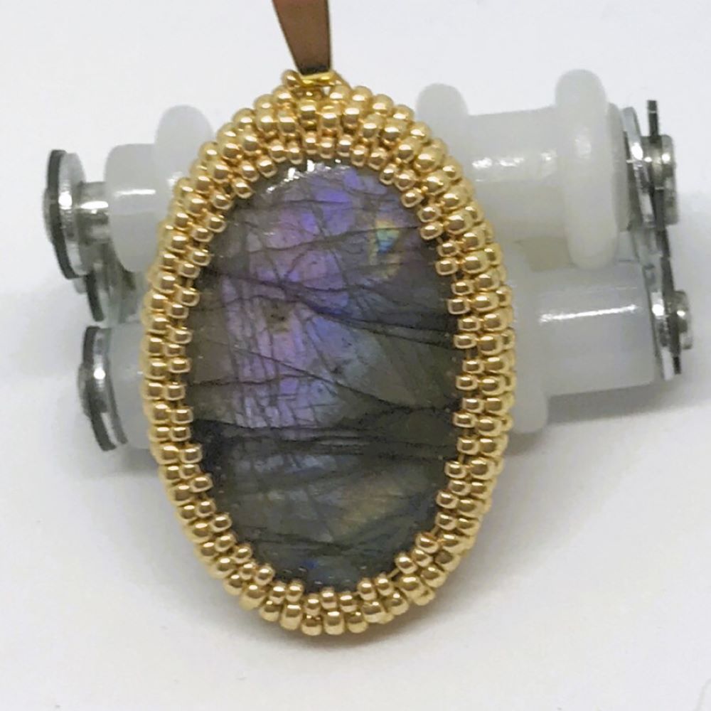 labradorite-pendant