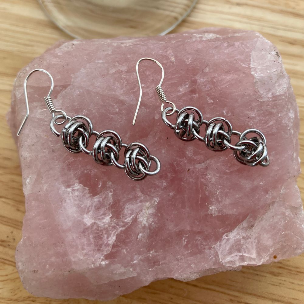 chainmail-earrings