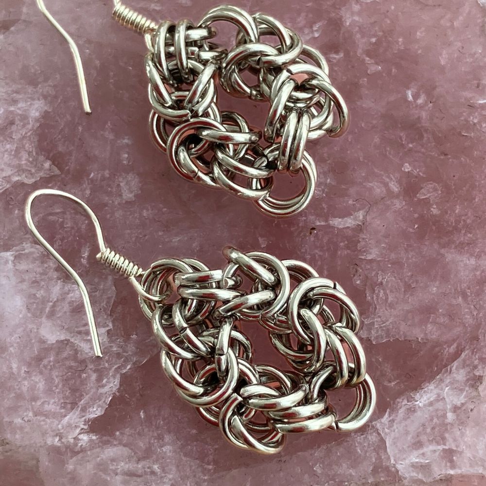 chainmail-earrings