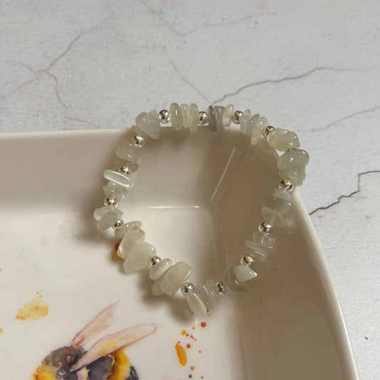 moonstone-gemstone-bracelet