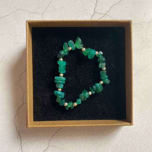 green-gemstone-bracelet