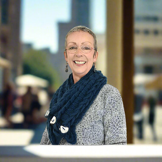 womans snood