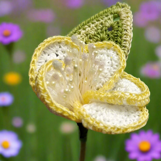 yellow flower brooch 