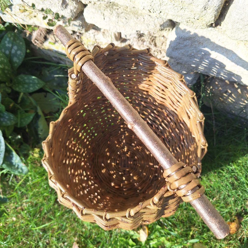 Handmade Willow Foragers Basket – Rustic Christmas Gift