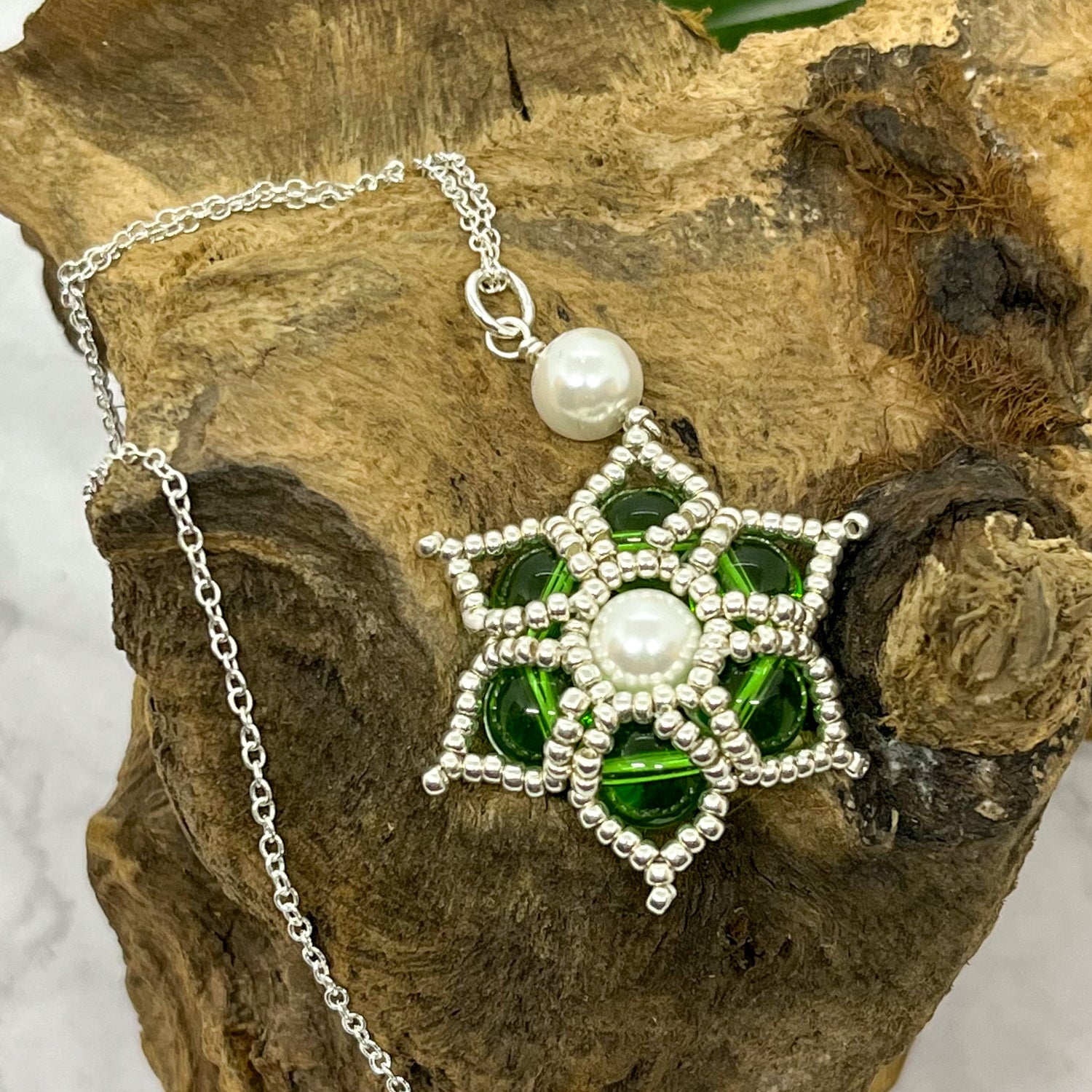 floral-necklace