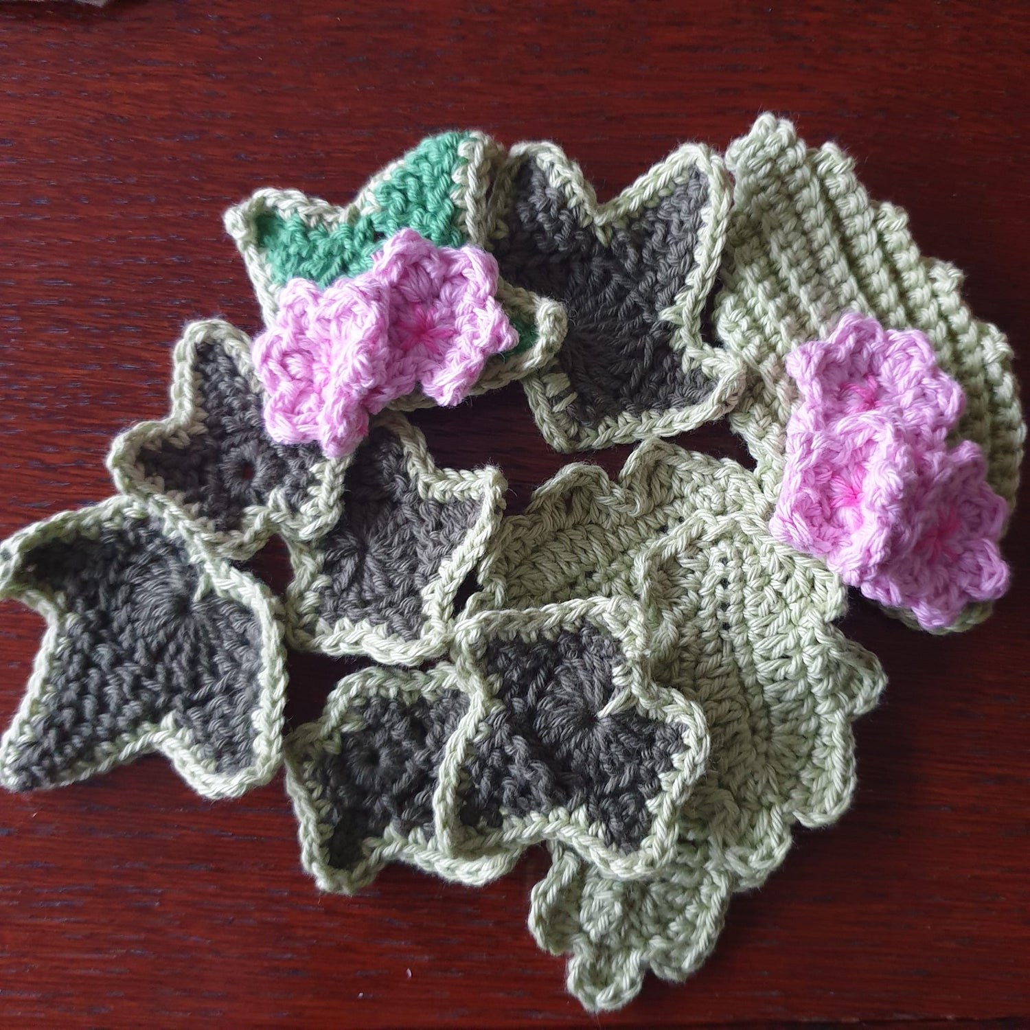 crochet-wreath