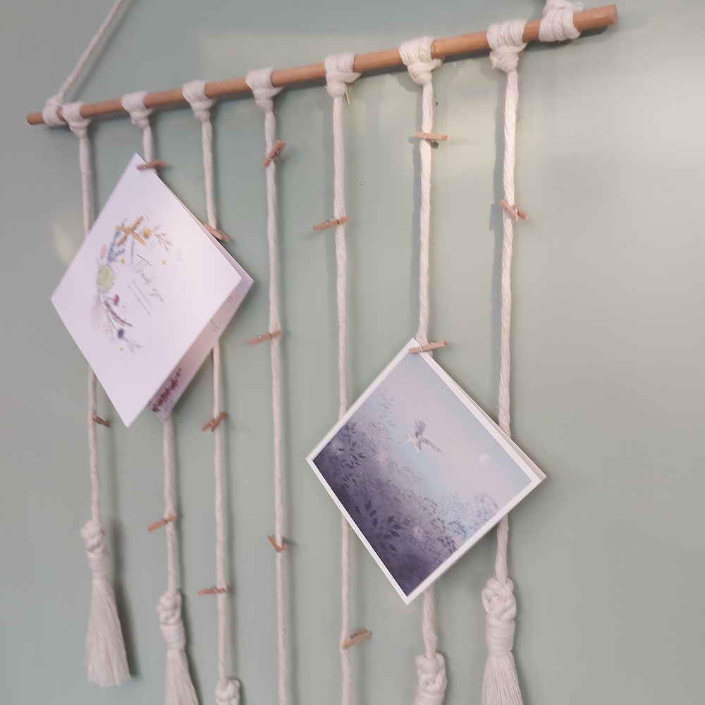 Handmade Macrame Photo Hanger – Christmas Gift