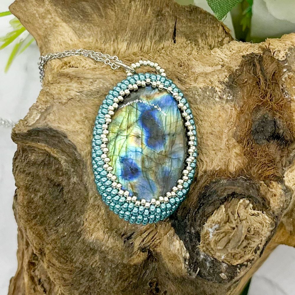 labradorite-pendant