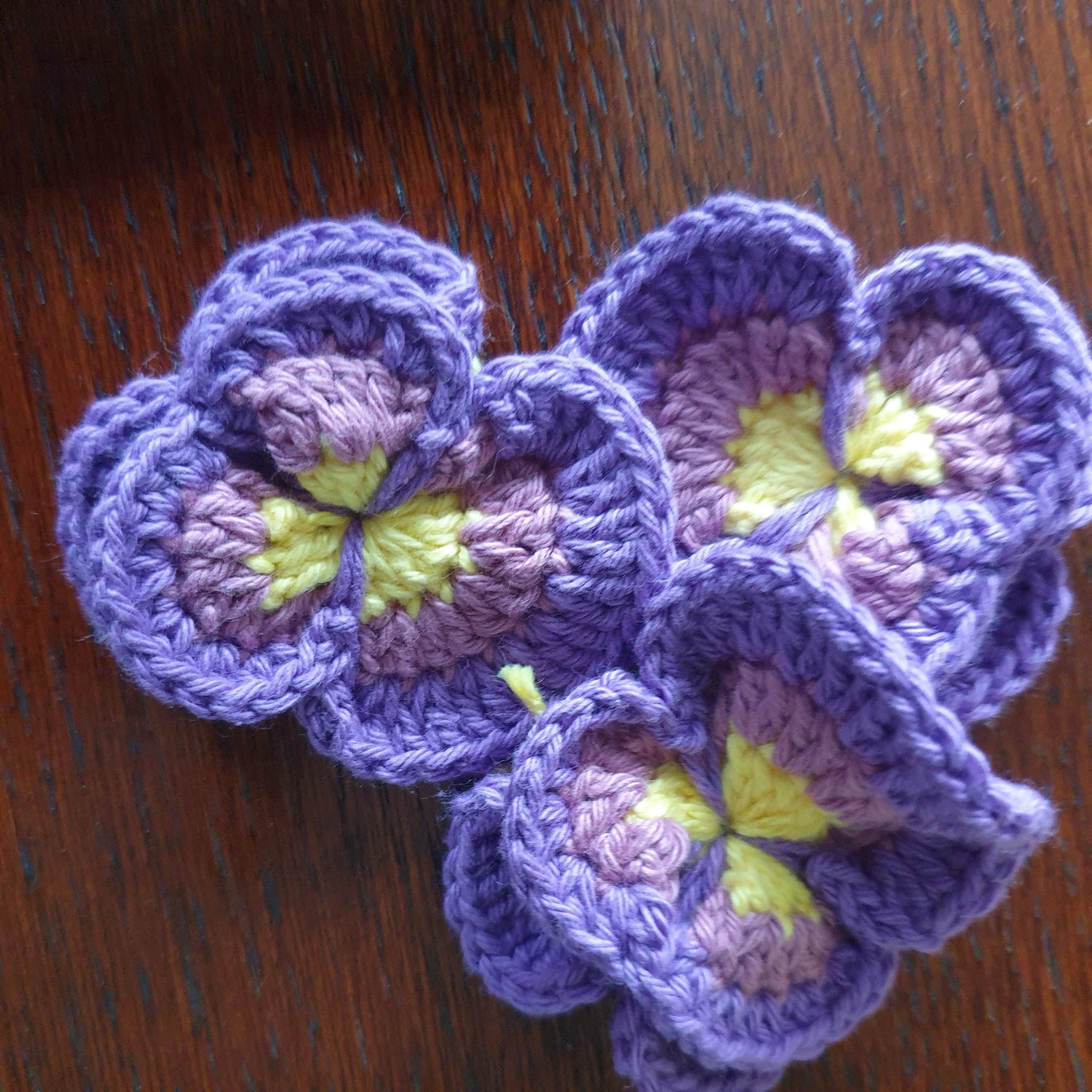 spring-wreath-for-front-door 