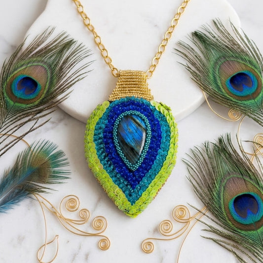 Peacock Feather Necklace – Handmade Boho Jewellery