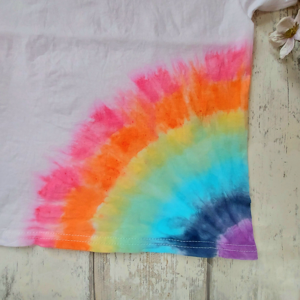 tie-dye-t-shirt-for-women