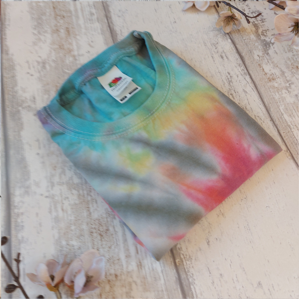 Women’s Tie Dye T-Shirts – Unique Colourful Festival Tops