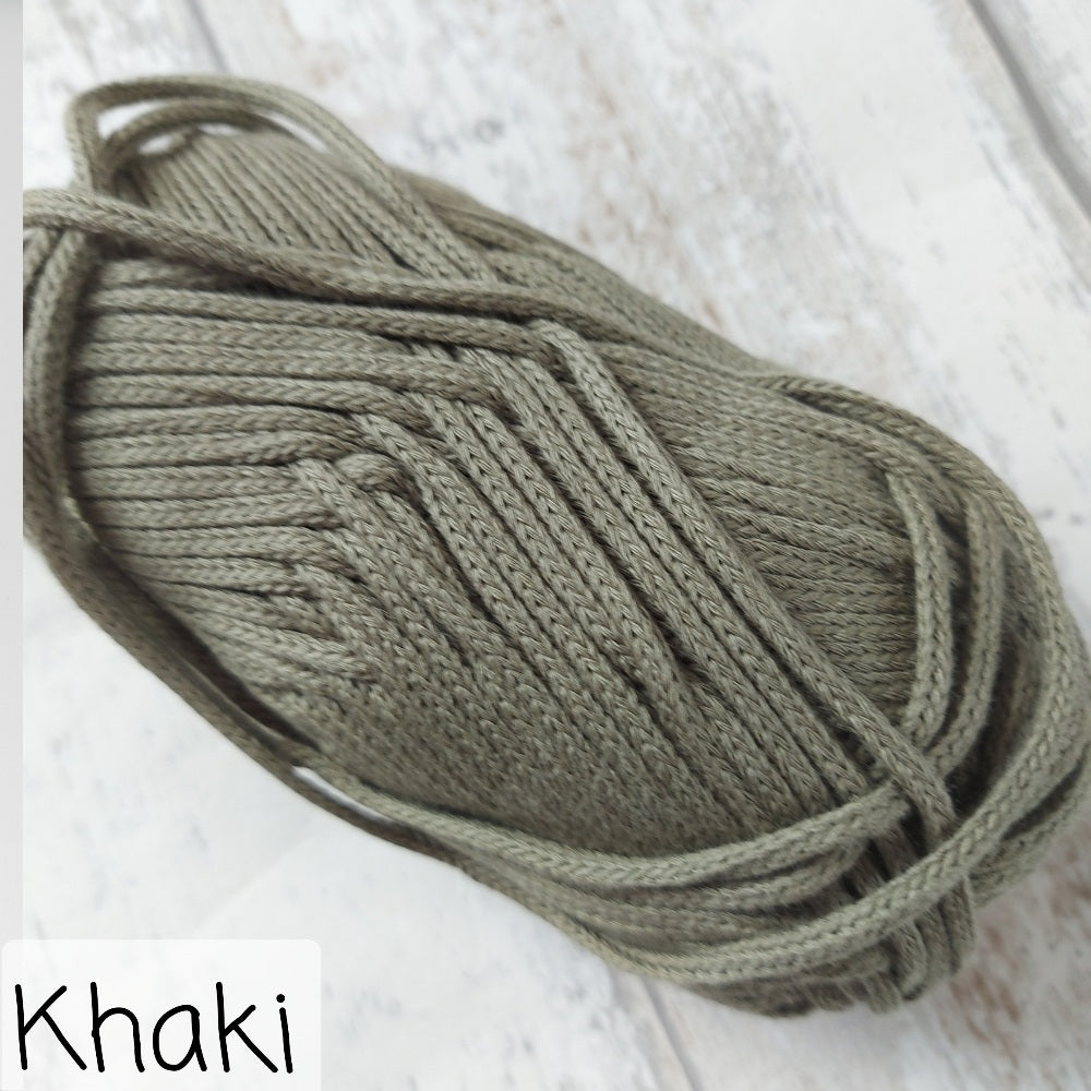 Handmade Macrame Water Bottle Holder – Boho Carry Sling