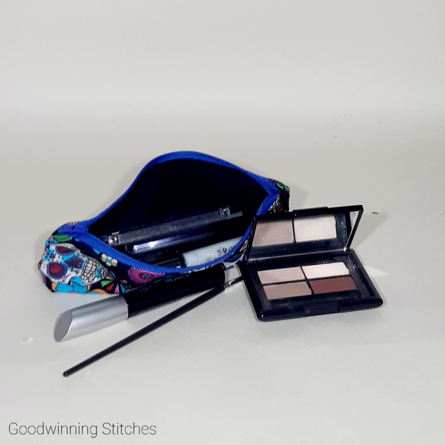 funky-make-up-bags