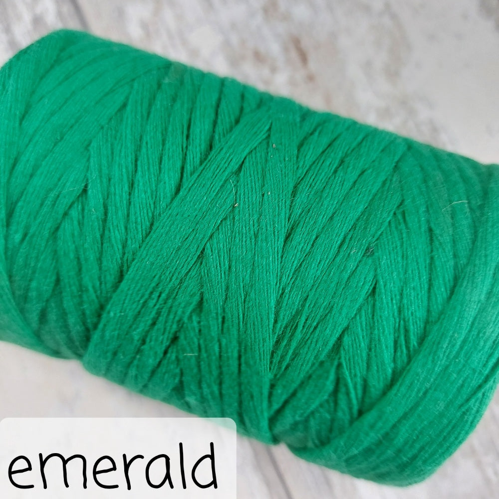 Image showing emerald macrame cord option